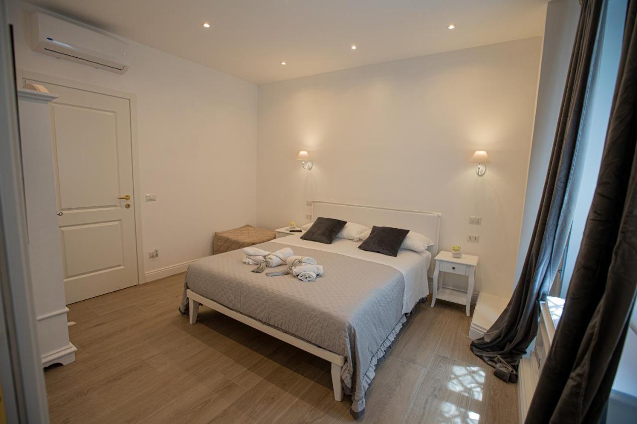 Suite Imperiale Colosseo Roma Exterior foto